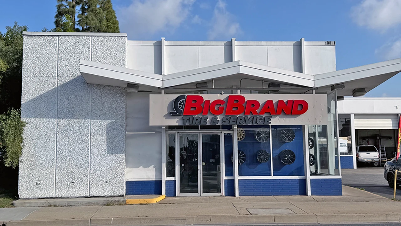 Garden Grove - Chapman Ave storefront