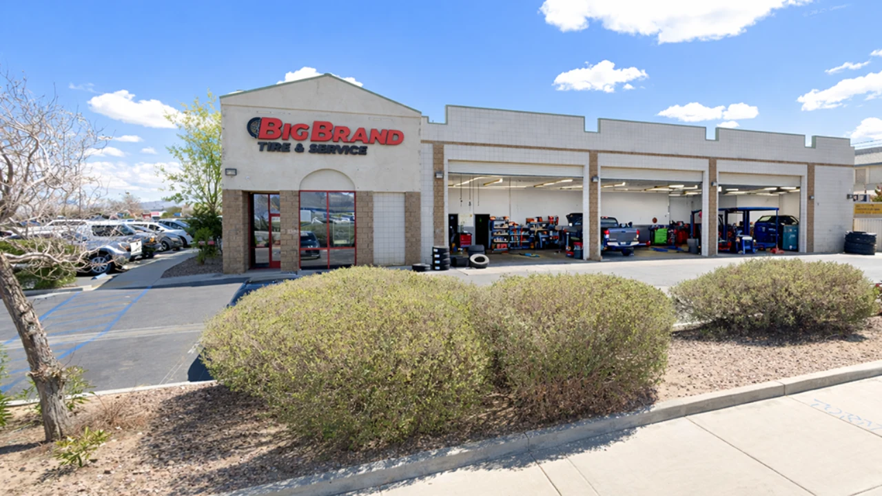 Big Brand Tire & Service Location at 15109 Bear Valley Road Hesperia, CA 92345-1663 Store Front