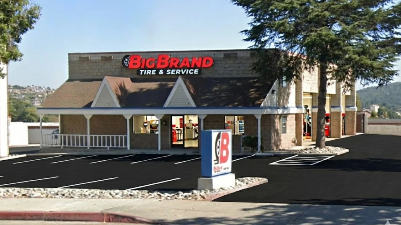 Big Brand Tire & Service Location at 517 East Grand Avenue Arroyo Grande, CA 93420-2621 Store Front