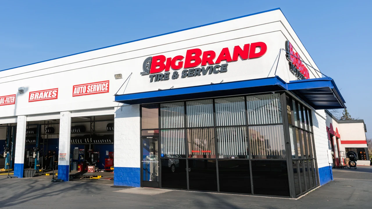 Big Brand Tire & Service Location at 4130 West Shaw Avenue Fresno, CA 73722-6219 Store Front