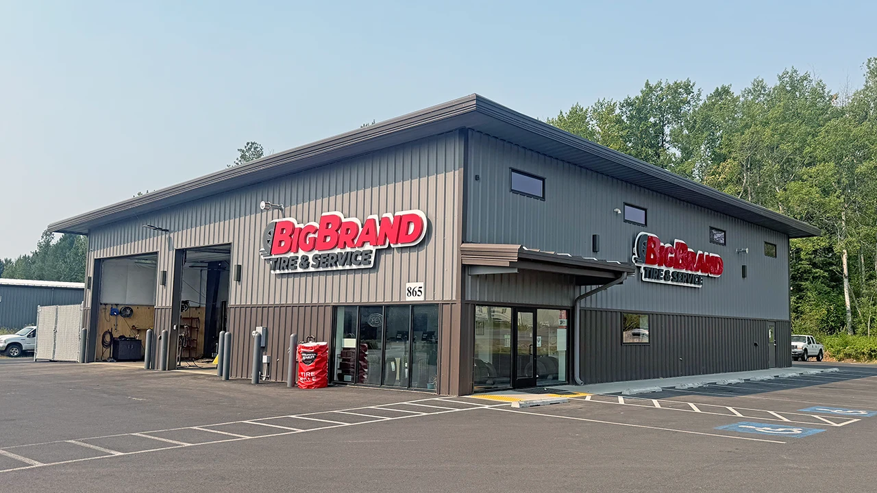 Big Brand Tire & Service Location at 865 Hawthorne Ave Ponderay, ID 83852-8200 Store Front