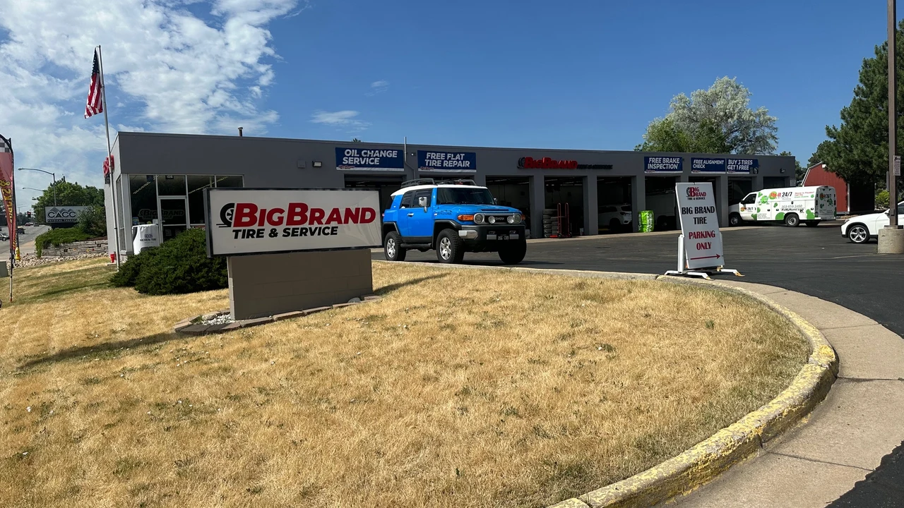 Big Brand Tire & Service Location at 3431 South Chambers Road Aurora, CO 80014-3910 Store Front