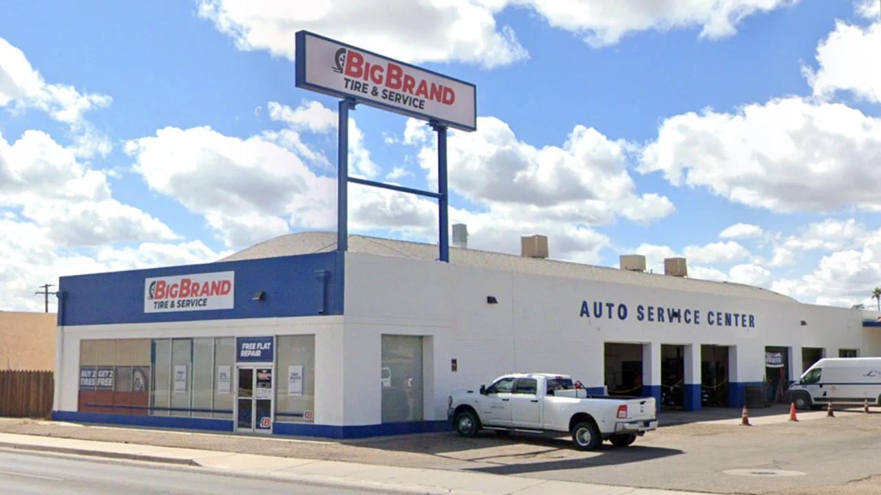 Big Brand Tire & Service Location at 1150 South 4Th Avenue Yuma, AZ 85364-3884 Store Front