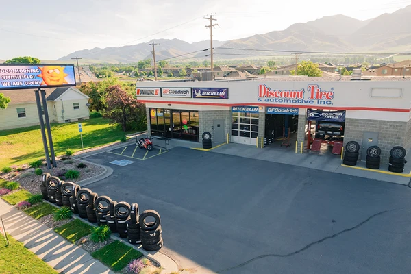 Discount Tire & Automotive Inc. Location at 728 Main St Smithfield, UT 84335-2310 Store Front