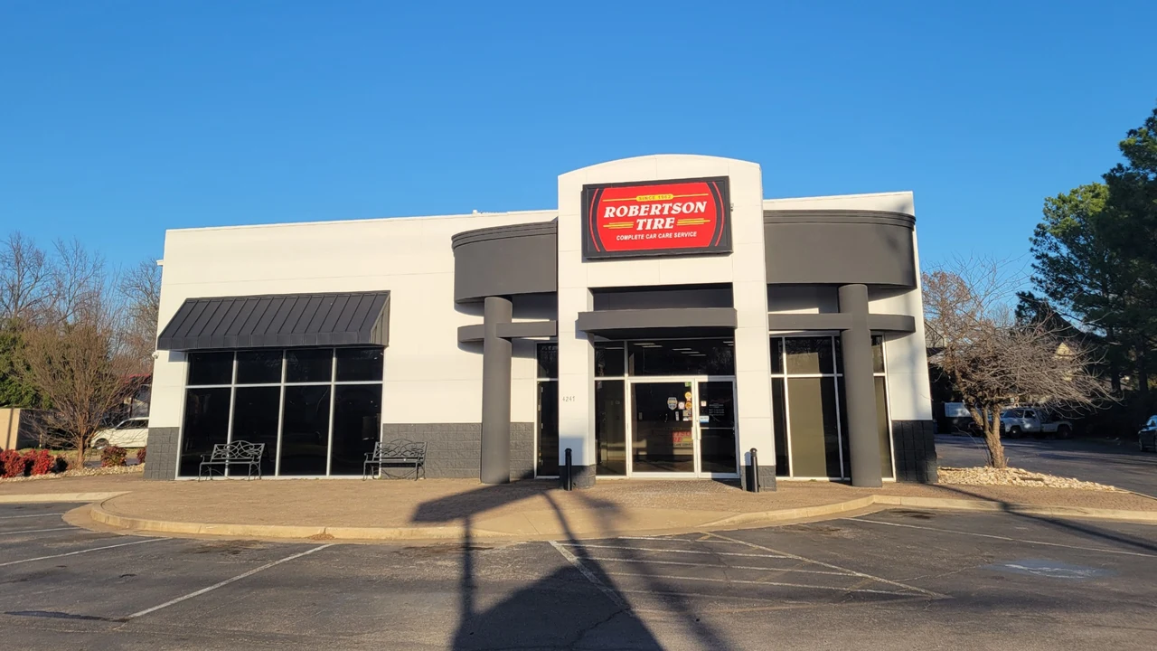 Robertson Tire Tulsa - South Peoria storefront