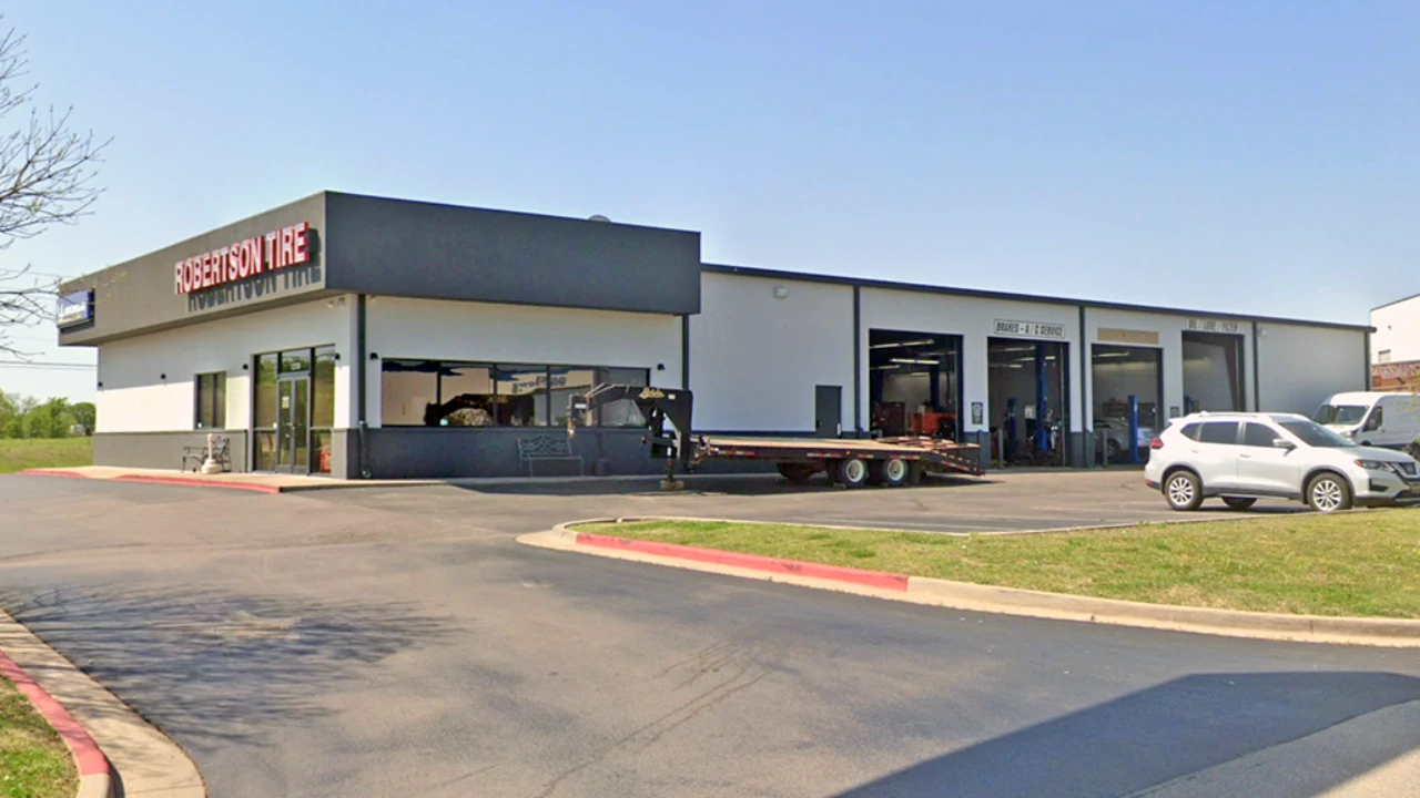 Robertson Tire Glenpool - S Waco Ave storefront