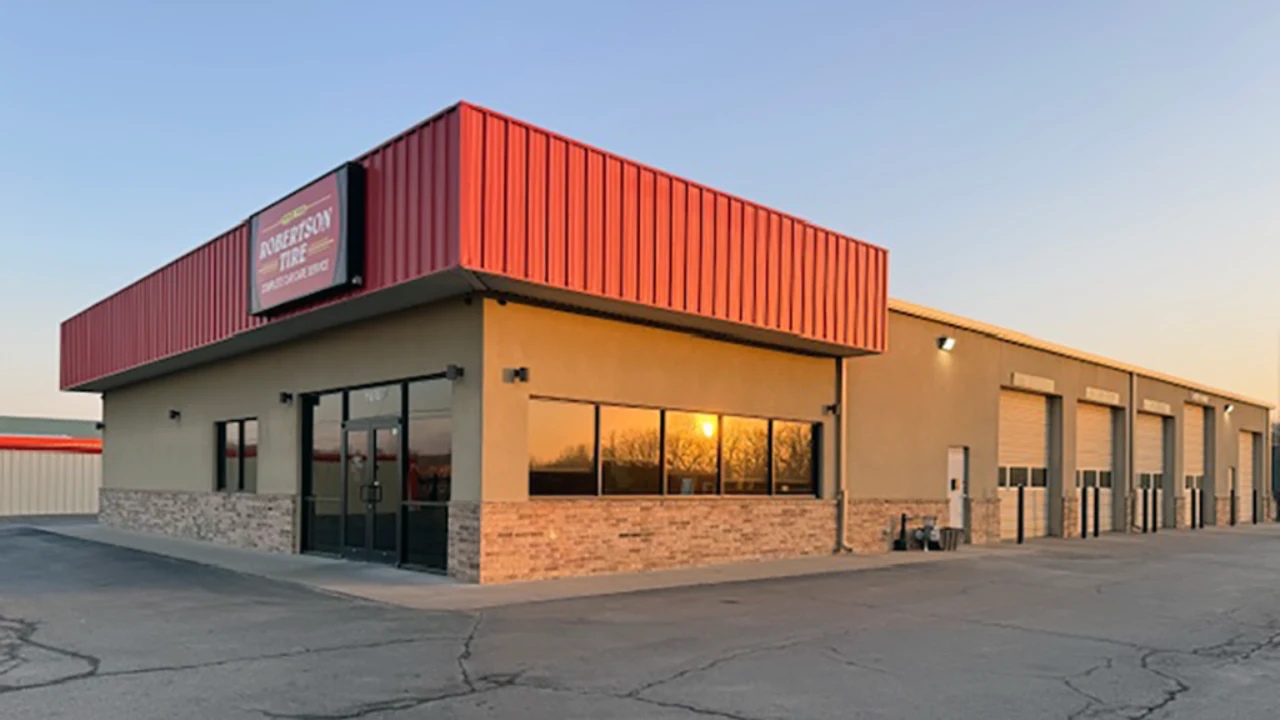 Robertson Tire Coweta - Hwy 51 storefront